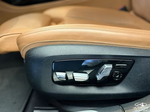 Used 2019 BMW 740i w/ Executive Package RWD image 34
