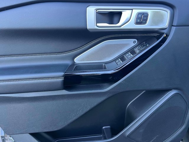Used 2023 Ford Explorer ST w/ Equipment Group 401A AWD/4WD image 22