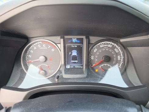 Used 2021 Toyota Tacoma SR w/ SR Convenience Package RWD image 34