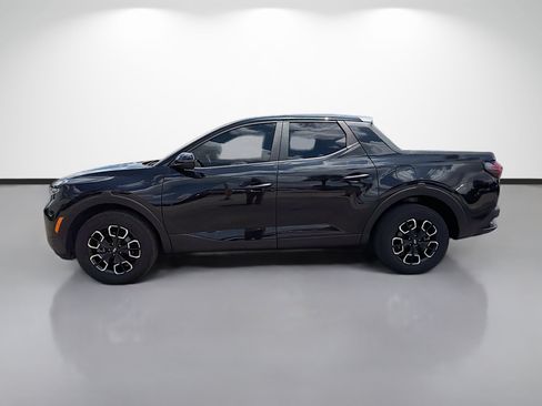 Used 2022 Hyundai Santa Cruz SEL FWD image 2