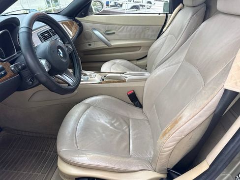 Used 2005 BMW Z4 2.5i RWD image 10