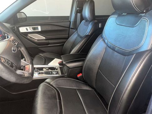 Used 2020 Ford Explorer ST w/ Premium Technology Package image 9