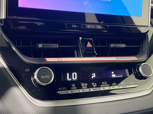 New 2026 Toyota Corolla SE image 27