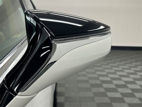 Certified 2025 Lexus ES 350 image 22