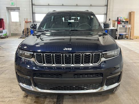 Used 2024 Jeep Grand Cherokee L Limited w/ Luxury Tech Group II image 7