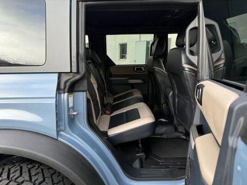 Used 2023 Ford Bronco Wildtrak image 26