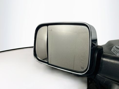 Used 2022 RAM 1500 Limited AWD/4WD image 16