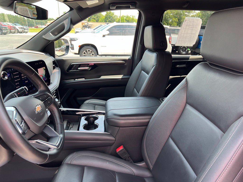 Used 2025 Chevrolet Tahoe LT RWD image 7