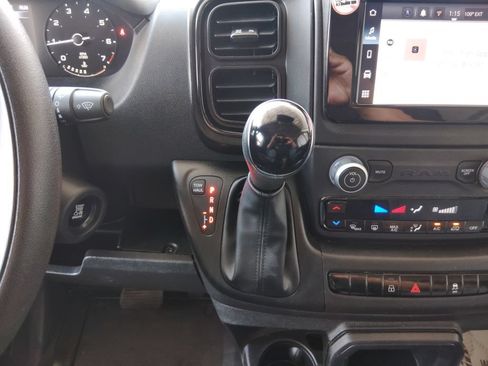 Used 2025 RAM ProMaster 2500 w/ Convenience Group FWD image 22