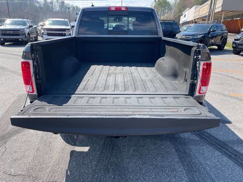 Used 2017 RAM 1500 Laramie w/ Convenience Group image 11