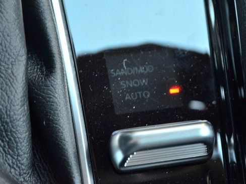 New 2026 Jeep Compass Limited image 25