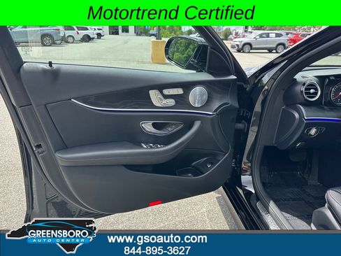 Used 2019 Mercedes-Benz E 300 4MATIC w/ Premium 1 Package image 16