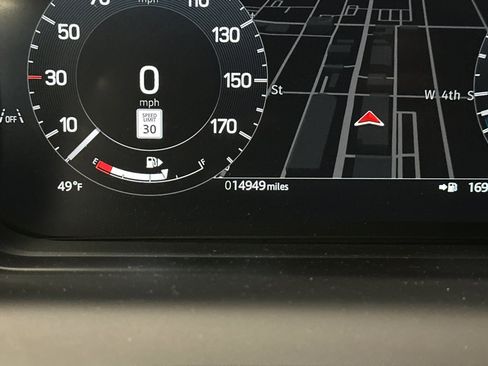 Used 2024 Land Rover Discovery Sport S image 35