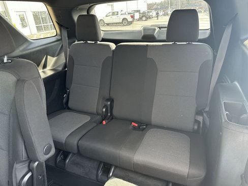 Used 2022 Chevrolet Traverse LT image 23
