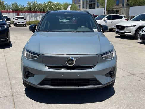 Used 2023 Volvo XC40 Recharge Plus AWD/4WD image 3