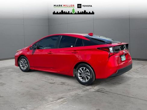 Certified 2022 Toyota Prius Limited w/ Premium Convenience Package image 3
