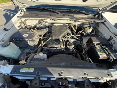 Used 2014 Toyota Tacoma 2WD Regular Cab image 25