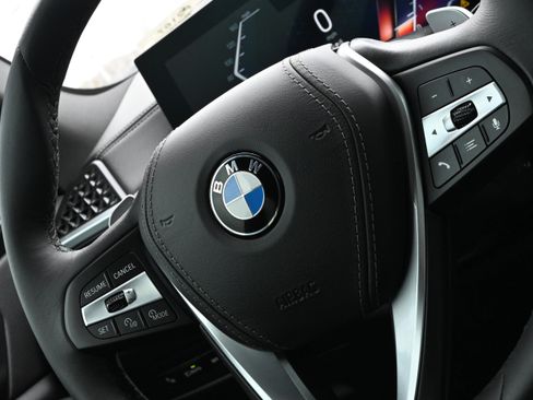 Used 2026 BMW X5 xDrive40i w/ Premium Package image 25