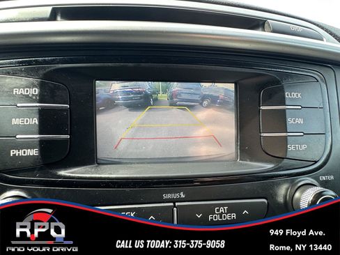 Used 2017 Kia Sorento AWD image 14