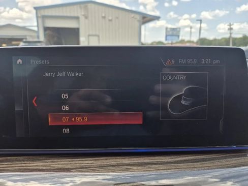 Used 2019 BMW 530e w/ Convenience Package RWD image 30