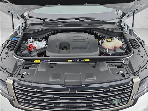 New 2026 Land Rover Range Rover Long Wheelbase SE image 29