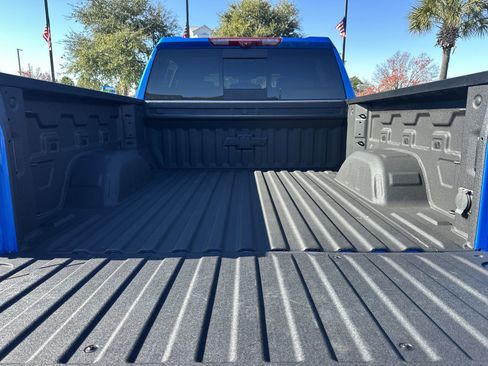 Used 2025 Chevrolet Silverado 1500 ZR2 w/ Technology Package image 32