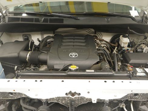 Used 2012 Toyota Tundra Limited image 30