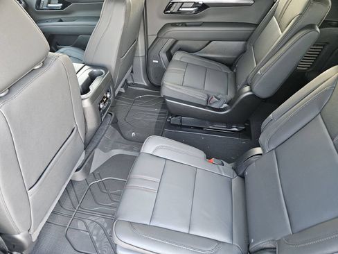 New 2026 Chevrolet Suburban RST w/ Comfort Package AWD/4WD image 26