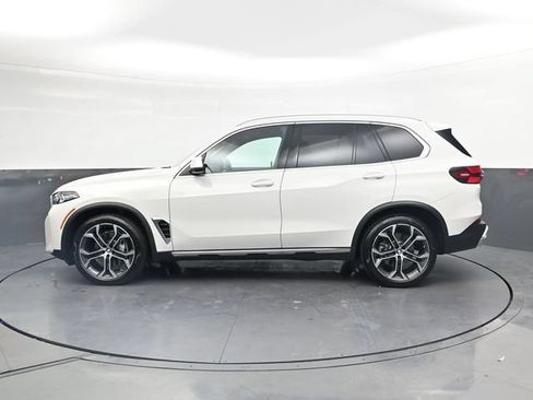 Used 2026 BMW X5 xDrive40i w/ Premium Package AWD/4WD image 8