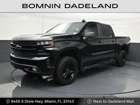 Used 2022 Chevrolet Silverado 1500 LT Trail Boss image 1