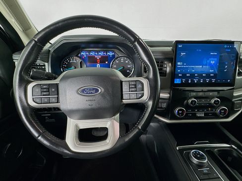 Used 2024 Ford Expedition Max XLT RWD image 10