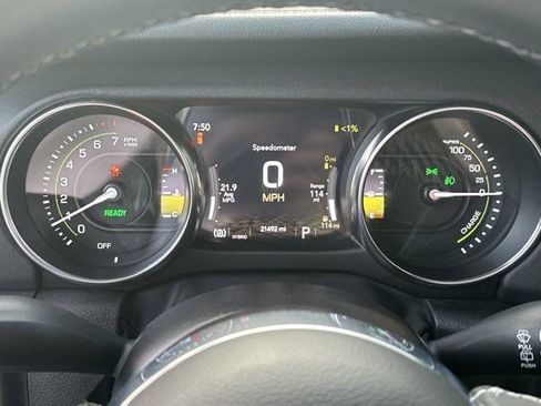 Used 2023 Jeep Wrangler Unlimited Sahara w/ Cold Weather Group AWD/4WD image 32