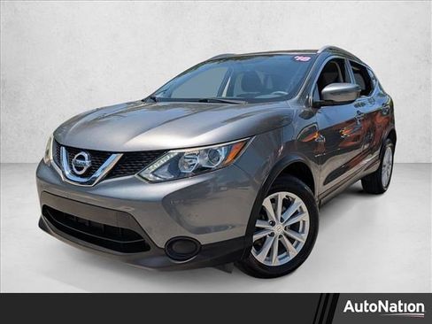Used 2018 Nissan Rogue Sport SV AWD/4WD image 1