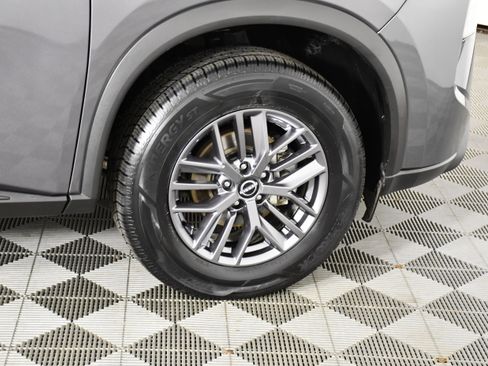 Used 2024 Nissan Rogue S image 51