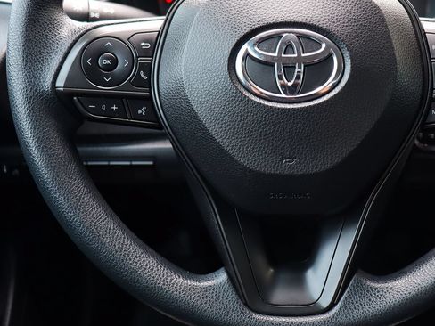 Used 2021 Toyota Corolla LE FWD image 52
