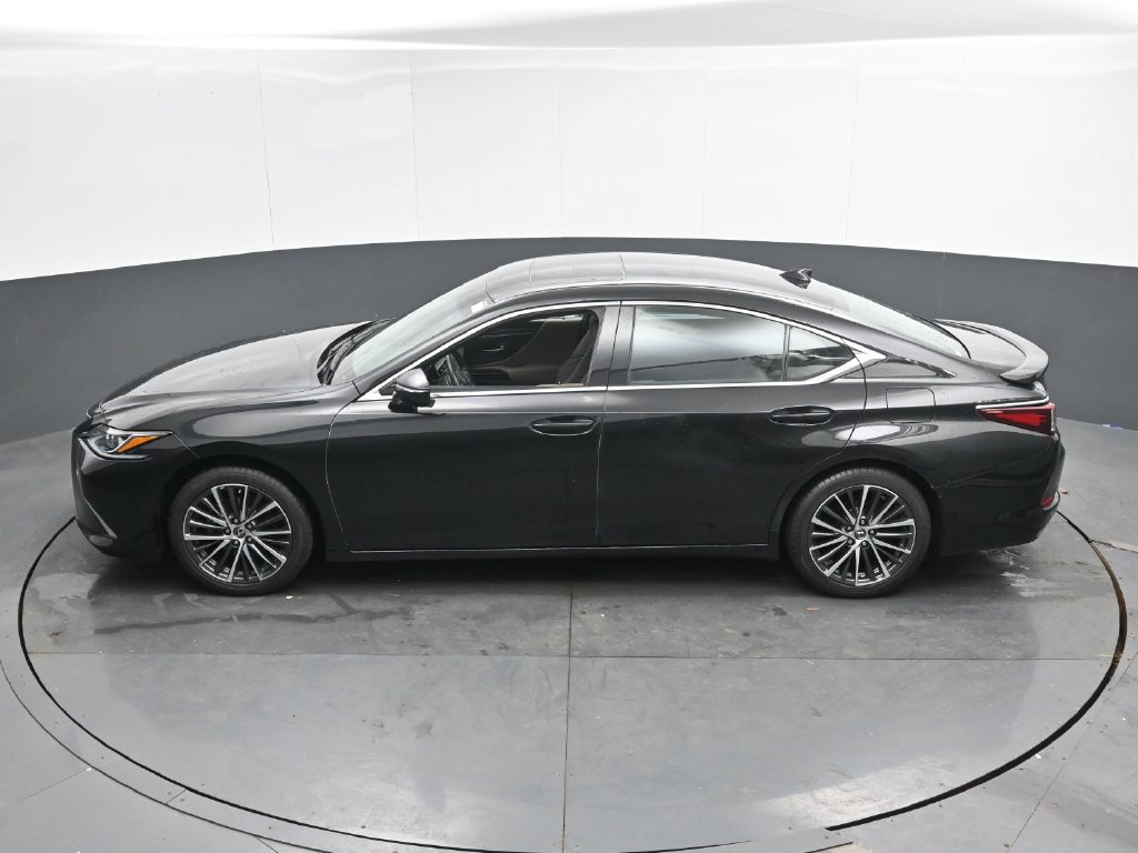 Used 2023 Lexus ES 350 w/ Premium Package FWD image 36