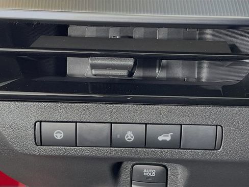 Used 2025 Nissan Murano SL image 11