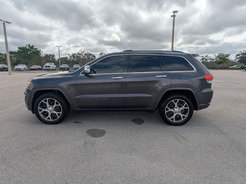 Used 2019 Jeep Grand Cherokee Overland RWD image 8