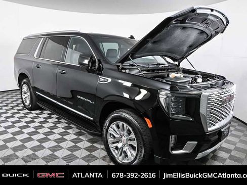 Used 2024 GMC Yukon XL Denali image 37