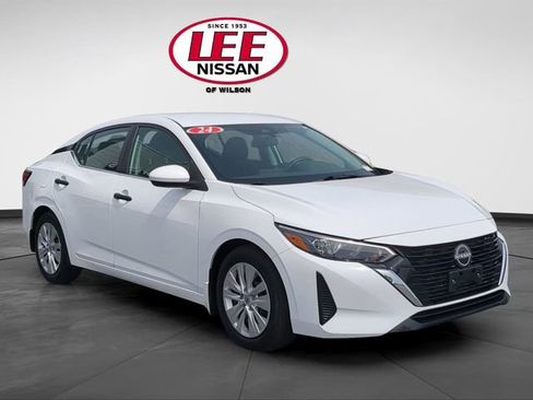 Used 2024 Nissan Sentra S FWD image 1