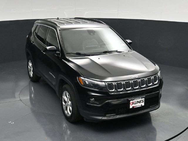 Certified 2024 Jeep Compass Latitude AWD/4WD image 47