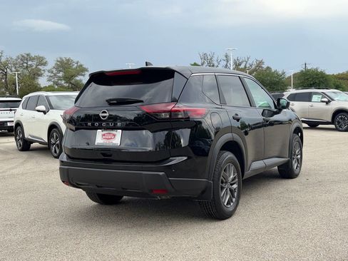Used 2025 Nissan Rogue S FWD image 5