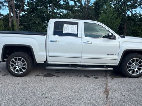 Used 2017 GMC Sierra 1500 Denali AWD/4WD image 2
