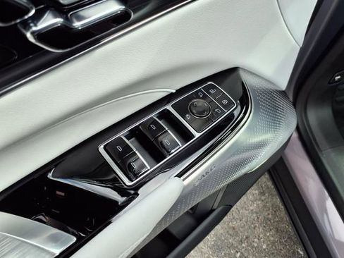 New 2025 Cadillac Lyriq Luxury image 27