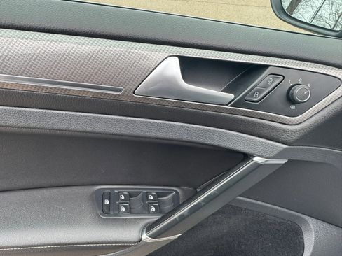 Used 2017 Volkswagen Golf Alltrack SE image 23