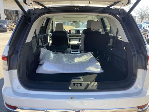 New 2025 Lincoln Aviator Reserve w/ Illumination Package image 15