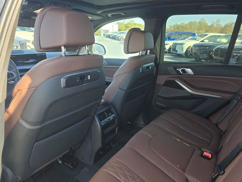 New 2026 BMW X5 sDrive40i w/ M Sport Package image 9