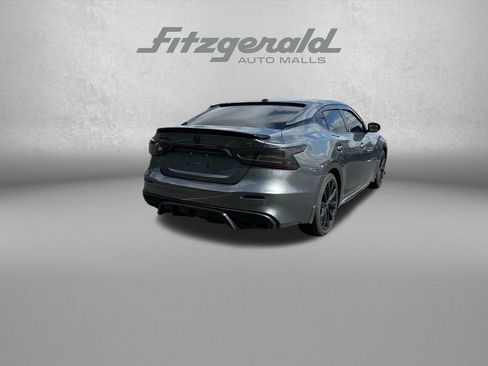 Used 2021 Nissan Maxima SR w/ Sport Mat Group FWD image 7