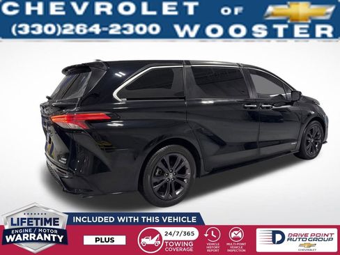 Used 2021 Toyota Sienna XSE image 6