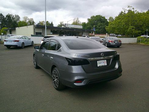 Used 2019 Nissan Sentra SV FWD image 3